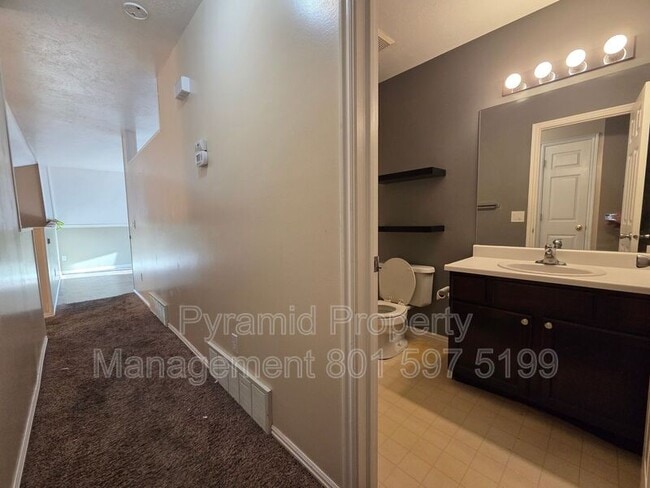 Building Photo - 2056 S 1600 W