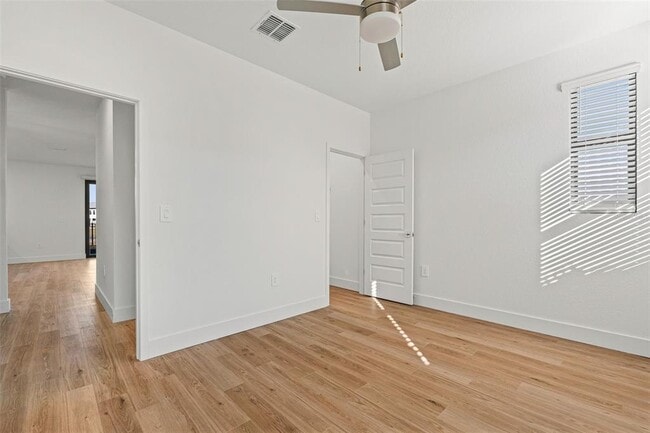 Building Photo - 8025 Gulfstream Ct