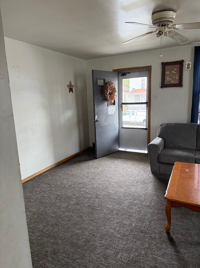 Building Photo - 1917 2nd St