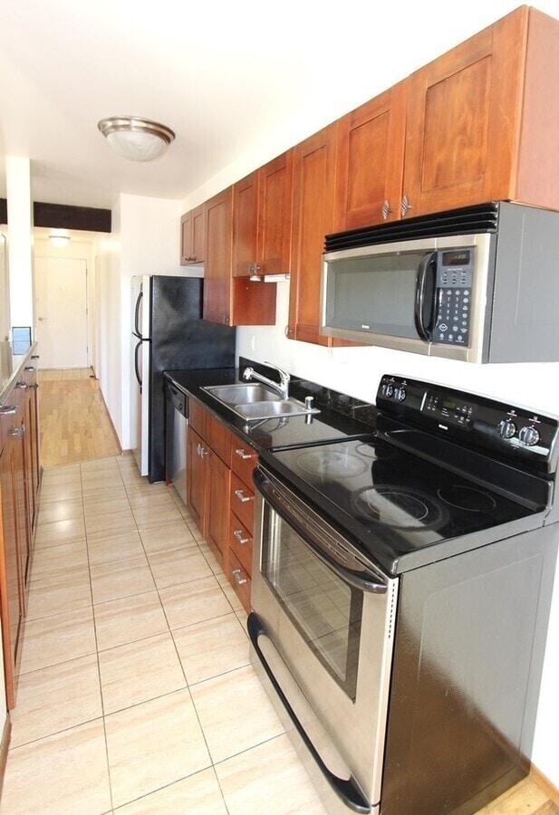 Building Photo - Barrett Square Apartments