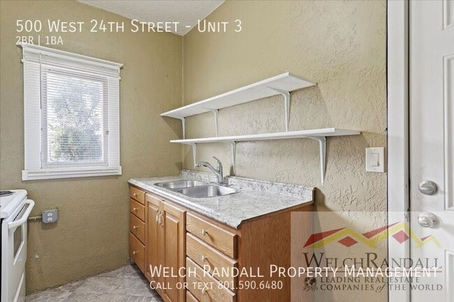 Building Photo - 500 W 24th St