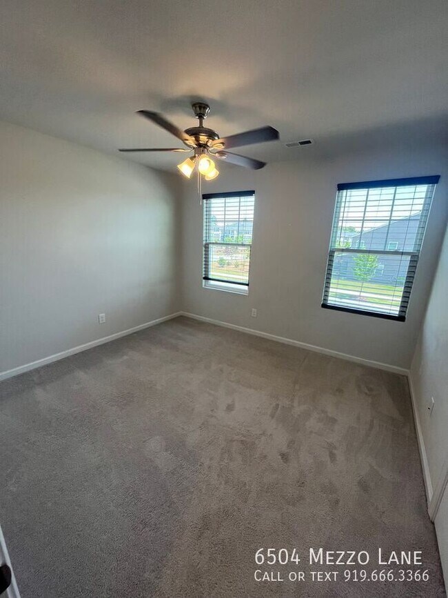 Building Photo - 6504 Mezzo Ln