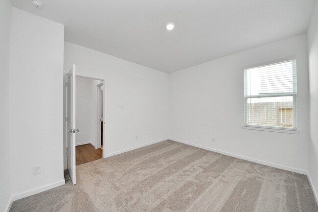 Building Photo - 9026 Selwyn Pointe Wy
