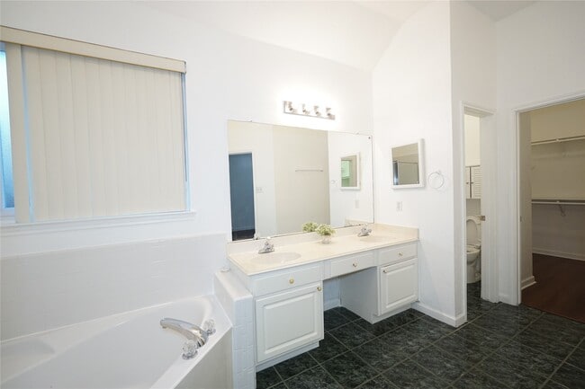 Building Photo - 8506 Willancy Ln