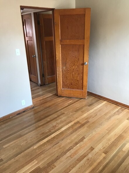 Building Photo - 2571 N Wauwatosa Ave