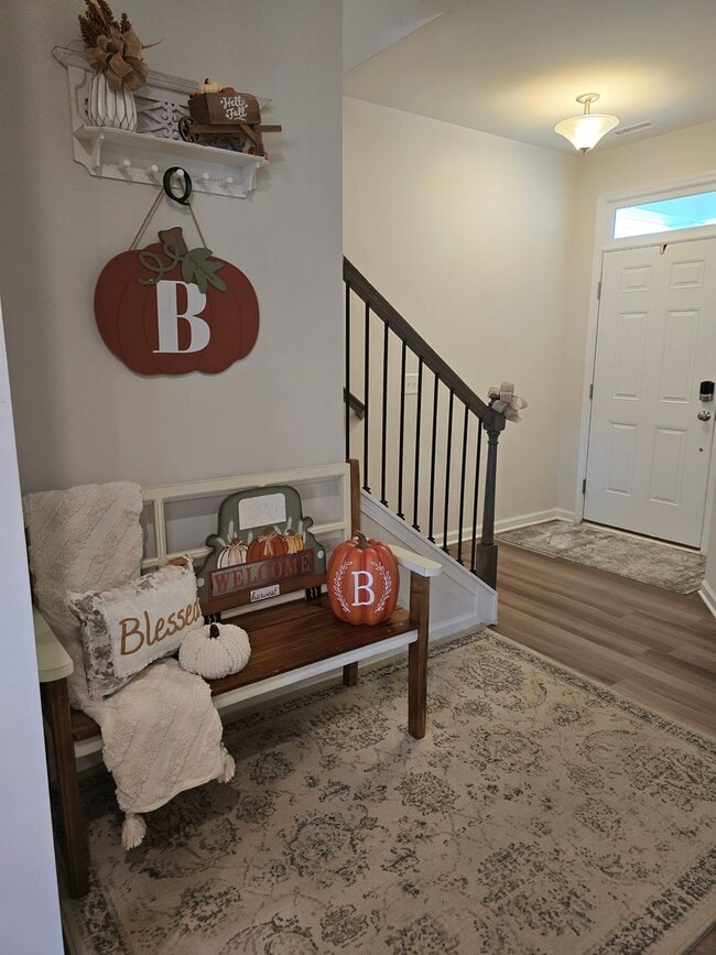 Building Photo - Impeccable 2020-Built 3-Bed, 2.5-Bath Home on Rare Quarter-Acre Lot – Prime Location!