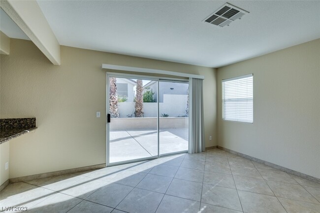 Building Photo - 2193 Eaglecloud Dr