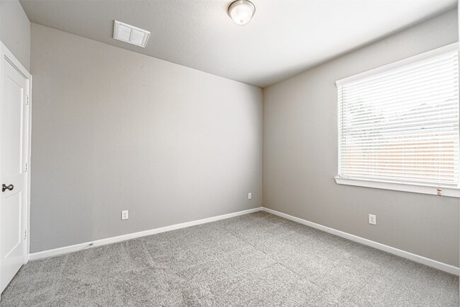 Building Photo - 15027 Red Dam Trl