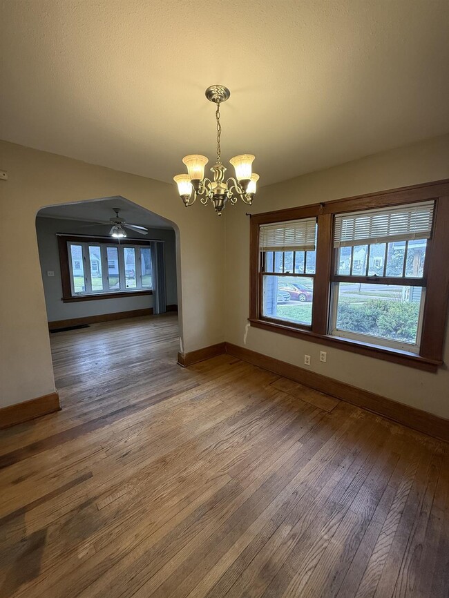 Building Photo - 2417 E Ave NE