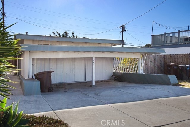 Building Photo - 221 Avenida Rosa