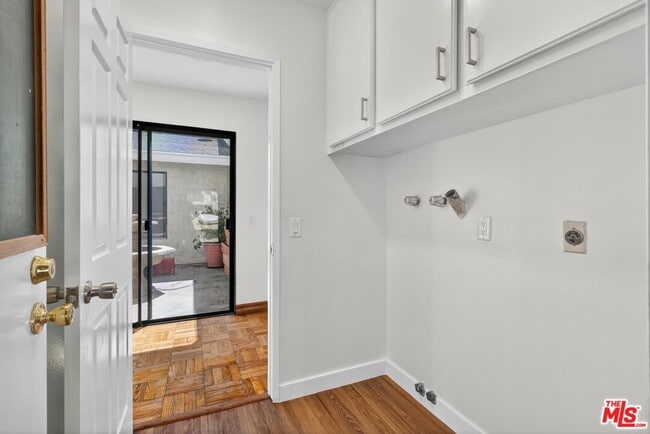 Building Photo - 7652 Quimby Ave