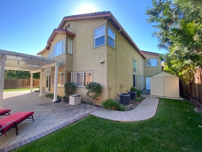 Building Photo - San Ramon 5BD/3BA Single Family Home in De...