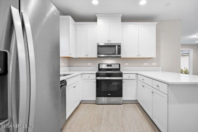 Building Photo - 70 Stargaze Ln