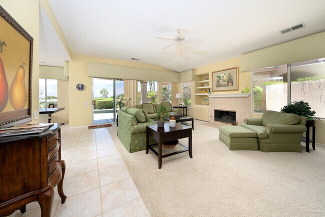 Building Photo - 29543 W Laguna Dr