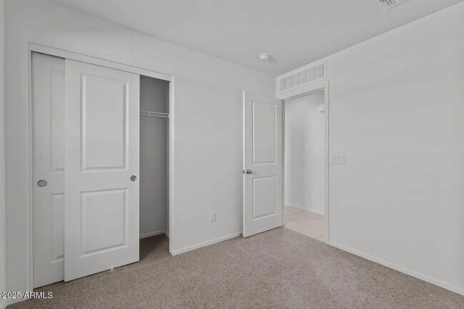 Building Photo - 18185 E Zuza Dr