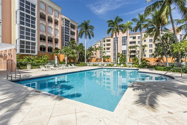 Building Photo - 731 Crandon Blvd