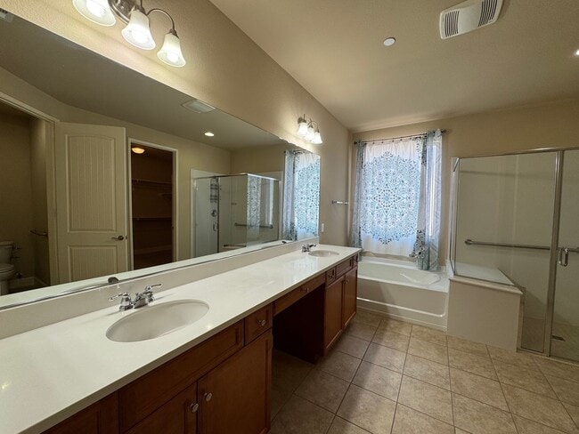 Building Photo - Apple Valley 55 + Senior Resort Living Com...