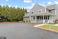 Building Photo - 1 Center St