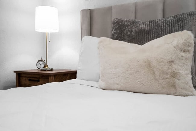 Building Photo - 6450 Perry St