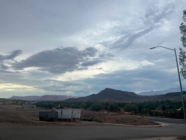 Building Photo - Furnished home available! Landscape maintenance included.