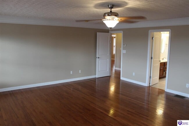 Building Photo - 113 Sugar Hill Dr