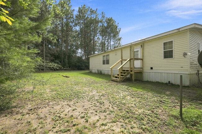 Building Photo - 188 Bradley Dr