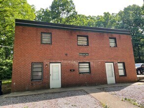 Building Photo - 1392