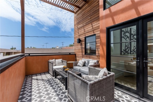 Building Photo - 1035 N Vista St