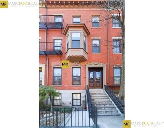 Building Photo - 471 Massachusetts Ave