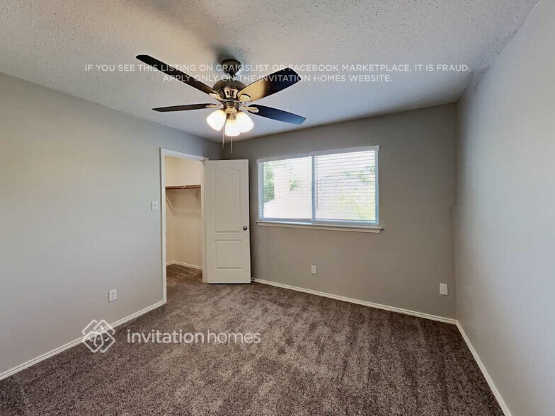 Building Photo - 828 Sansome Dr