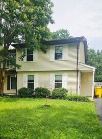 Building Photo - 472 Man O War Ct