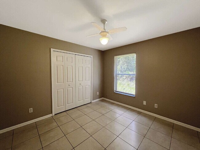 Building Photo - Sweater Weather Optional: 3 Beds, 2 Baths,...