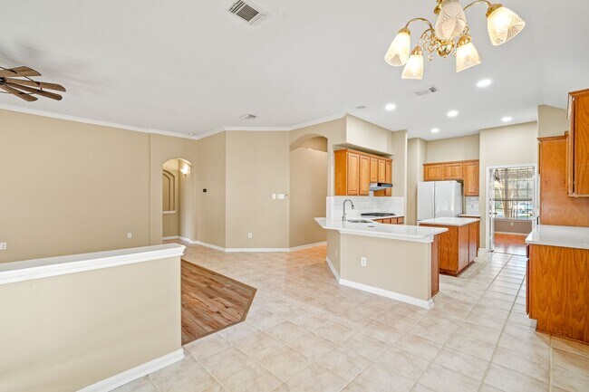 Building Photo - 8615 Traciney Blvd