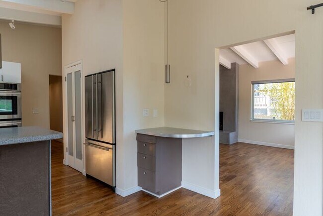 Building Photo - Hilltop Monterey Home