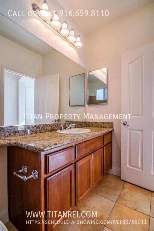 Building Photo - 11737 Brook Valley Way