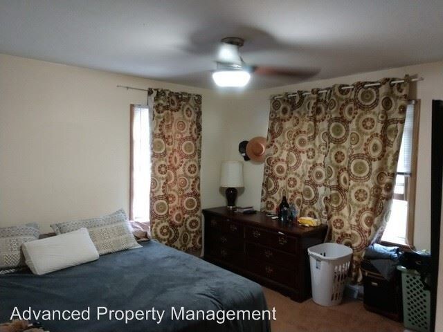 Building Photo - 5 br, 2 bath House - 1944 Hayes Drive