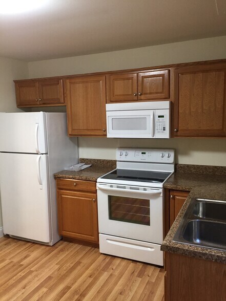 Kitchen - 19 Homestead St