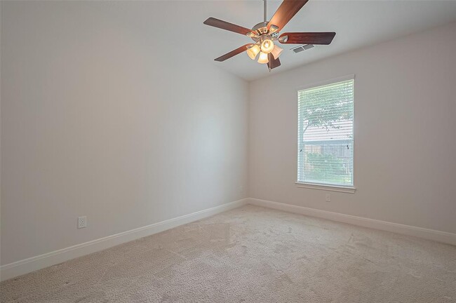 Building Photo - 25919 Orchard Knoll Ln