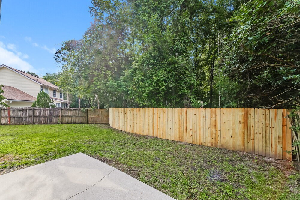 Building Photo - 3504 Ayrshire St