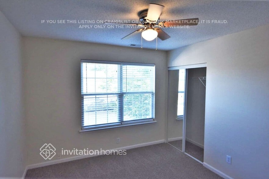 Building Photo - 8611 Meadowmont View Dr