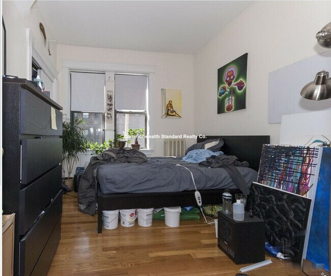 Building Photo - 76 Quint Ave