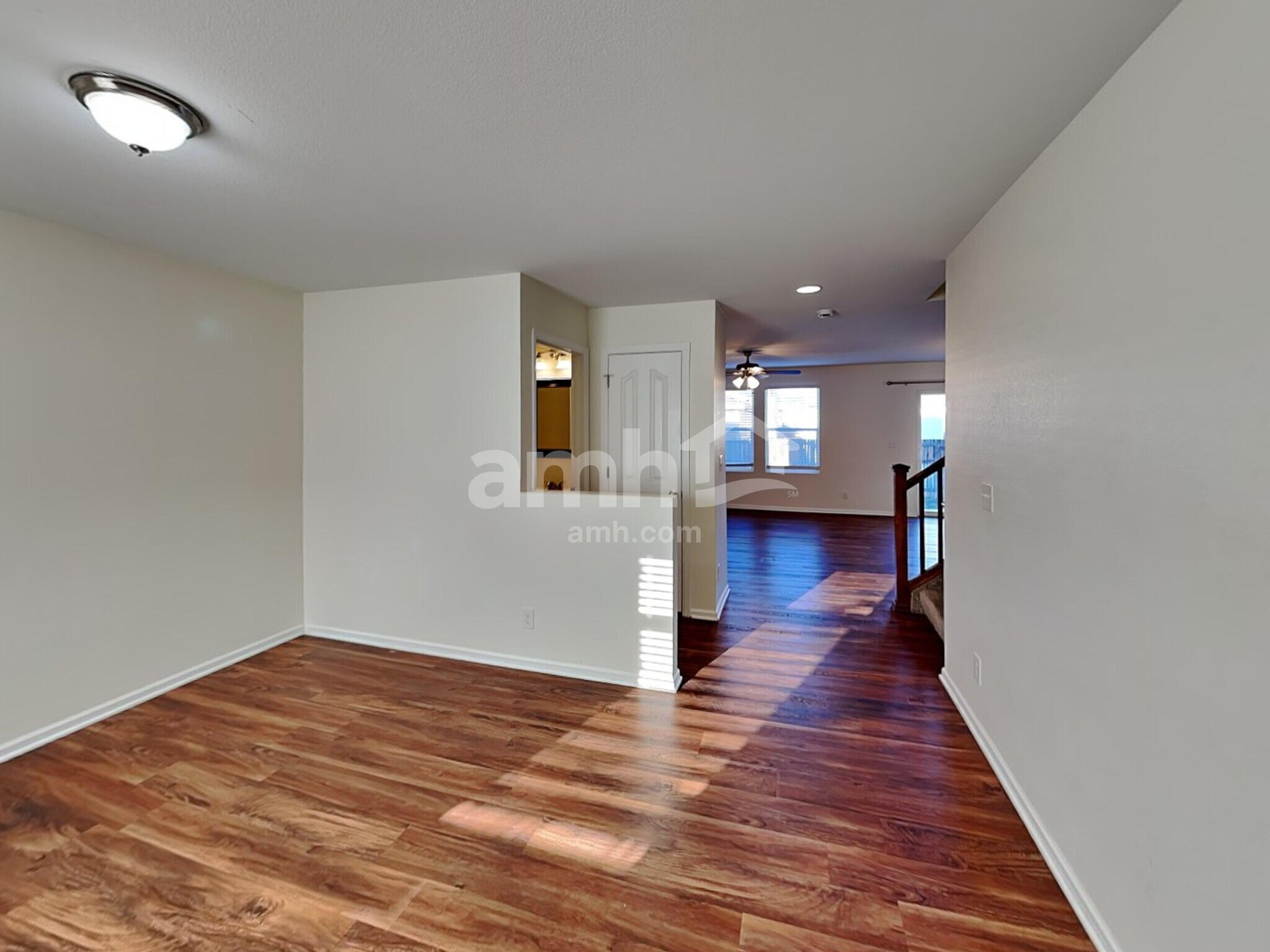 Building Photo - 5366 N Laredo St