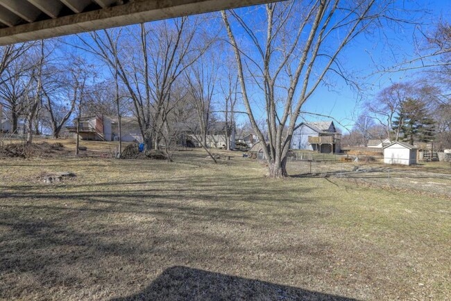 Building Photo - 902 Kingston Ct