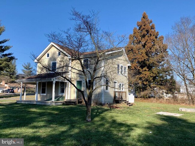 Building Photo - 10631 Old Frederick Rd