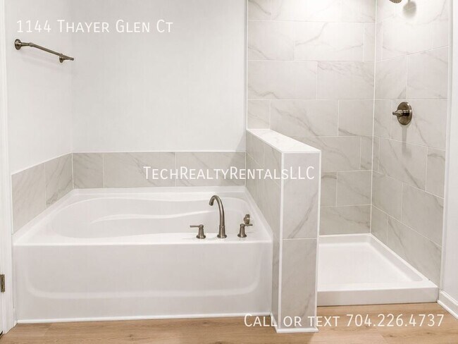 Building Photo - 1144 Thayer Gln Ct