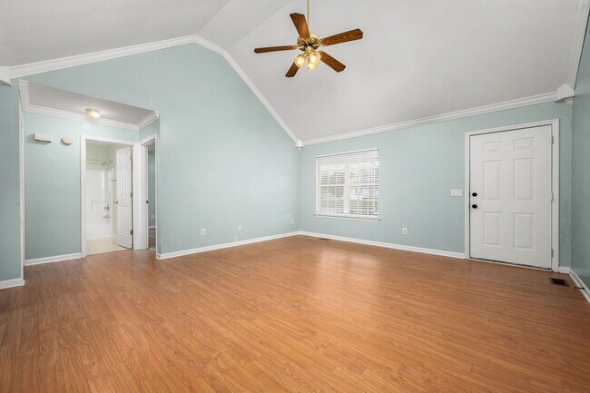 Building Photo - 2403 Medford Campbell Blvd