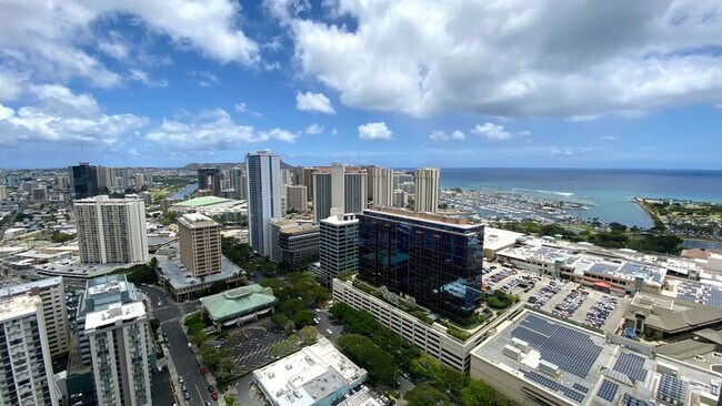 Building Photo - 629 Ke’eaumoku St
