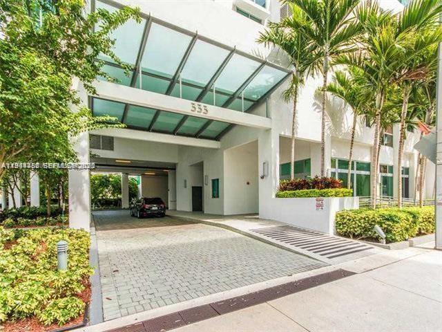 Building Photo - 333 NE 24th St