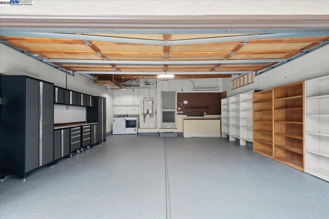 Building Photo - 1043 Bonner Ave