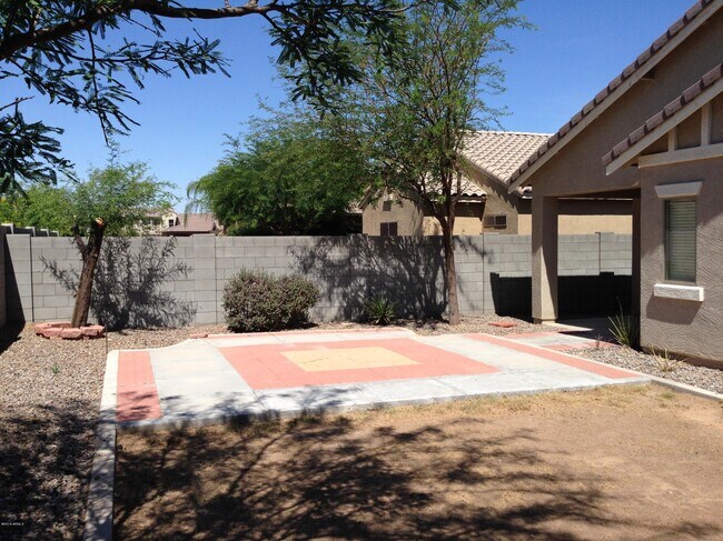 Building Photo - 1725 W Corriente Dr